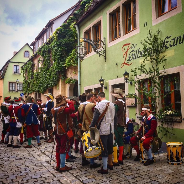 Ferienwohnungen Monteurzimmer Zur Silbernen Kanne Rothenburg ob der Tauber Extérieur photo